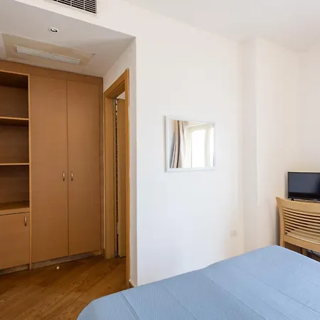 Bi Hotel