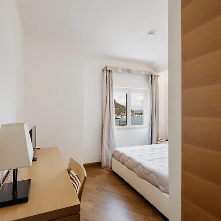 Hotel Bi 3*