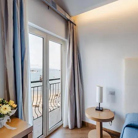 Hotel Bi